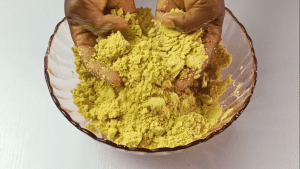 Mix the flour and seasonings together with the shortening and margarine