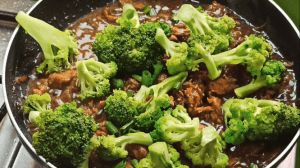Add the steamed broccoli florets