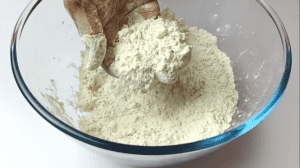 Mix until the flour is crumbly
