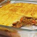 Easy Shepherd's Pie with crust of mashed potatoes and lamb