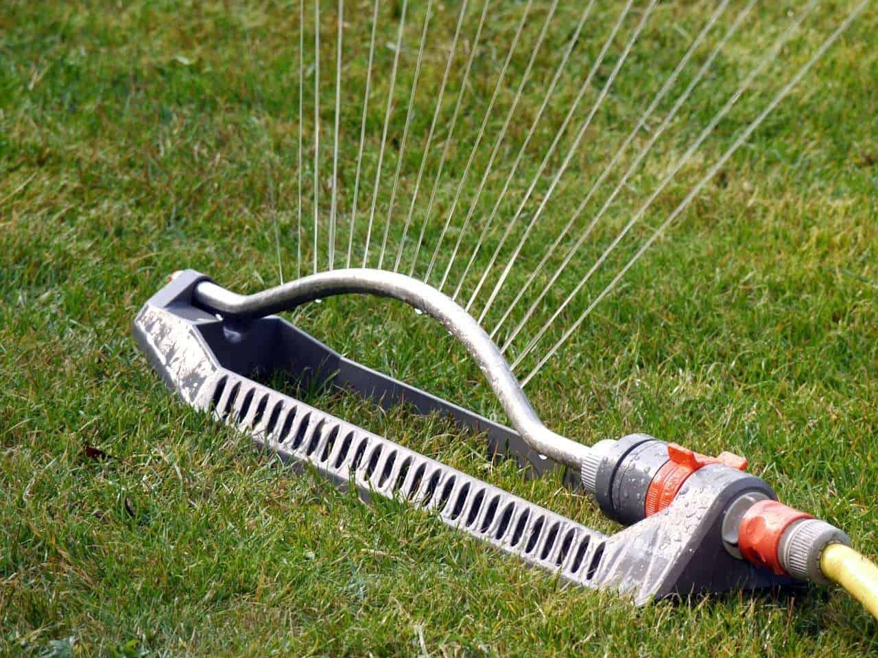 Sprinkler Systems in Irrigation / Watering Sprinklers for Lawns Jotscroll